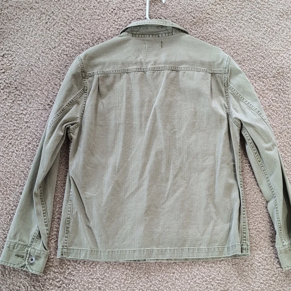 Taylor Stitch Olive Green Lightweight Shirt Jacket - Picture 9 of 10